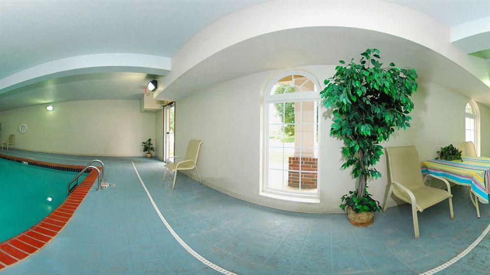 Quality Inn & Suites Chesterfield Village Springfield Exteriér fotografie